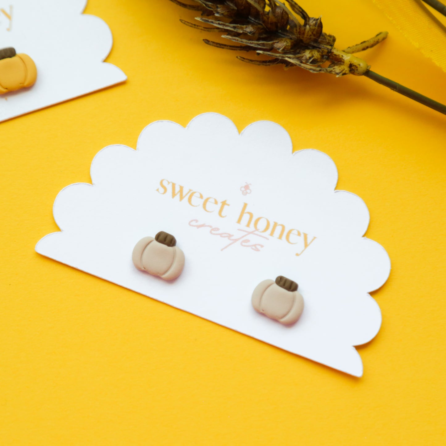 Pumpkin Studs